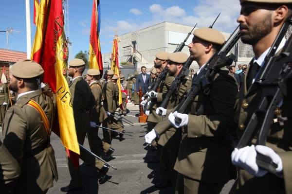 La jura de la Bandera para personal civil culmina en Adeje con la participación de casi 400 personas