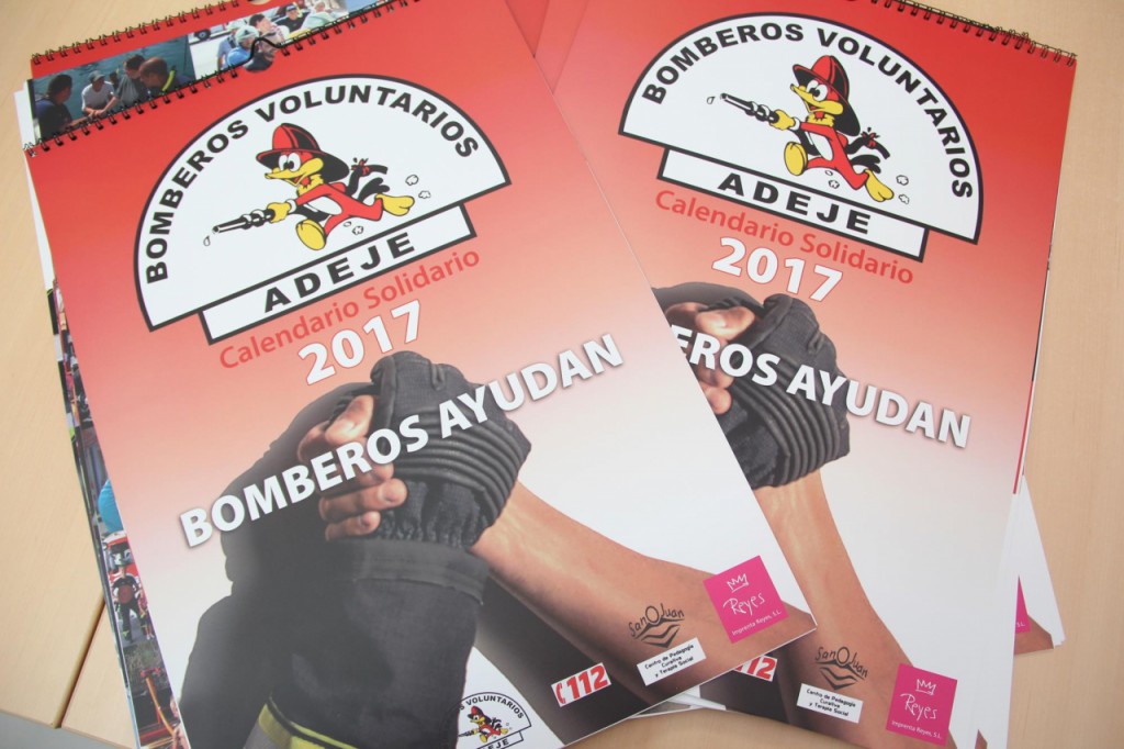 La Asociación de Bomberos Voluntarios de Adeje edita un calendario solidario