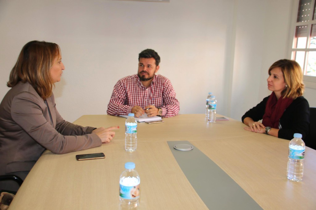 La Directora de Seguridad y Emergencias de Canarias visita Adeje
