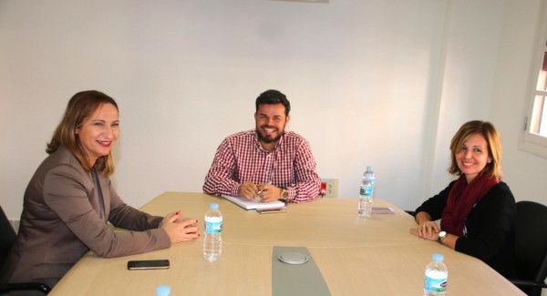 La Directora de Seguridad y Emergencias de Canarias visita Adeje
