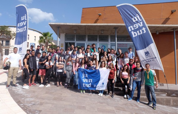 Solidaridad y literatura convergen en la Casa de la Juventud