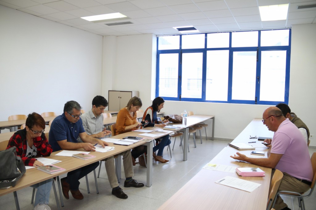 El Ayuntamiento se reúne con los equipos directivos de los centros educativos públicos del municipio para valorar la gestión