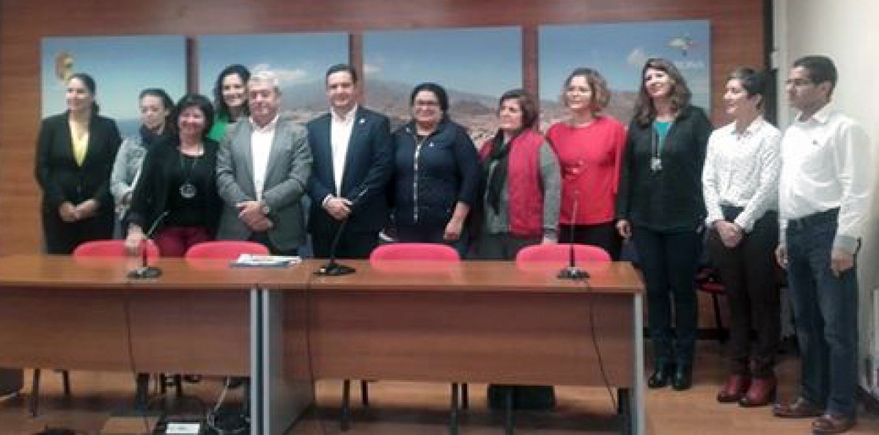 Adeje participa en el primer Consejo Territorial de la Vivienda de la Comarca Sur sobre las personas sin hogar