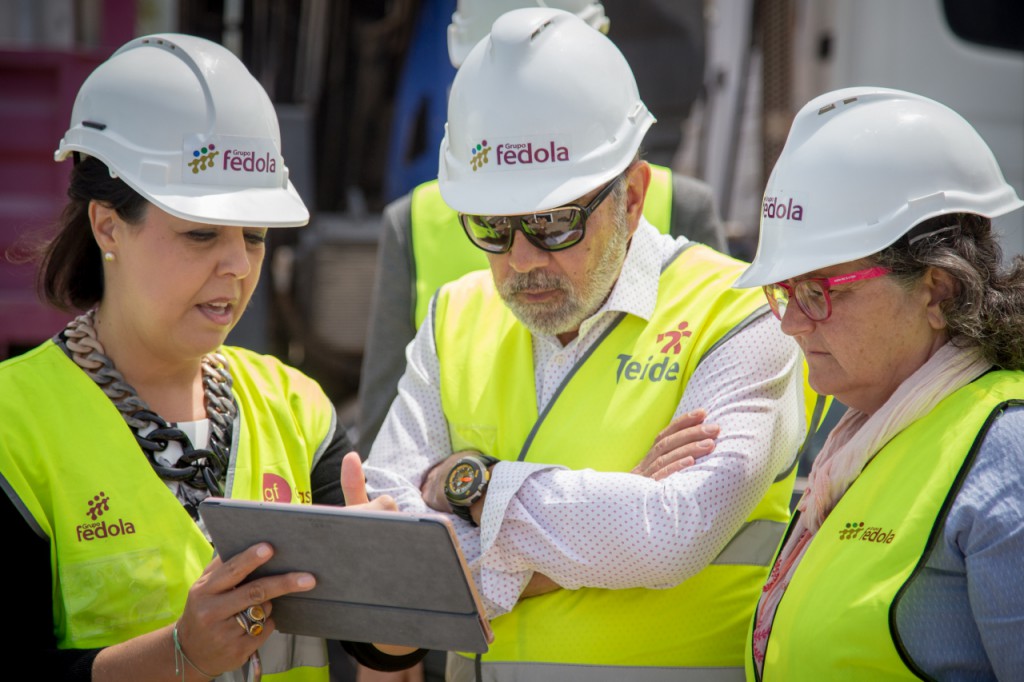 GF Hoteles recibe al alcalde de Adeje en las obras de GF Victoria