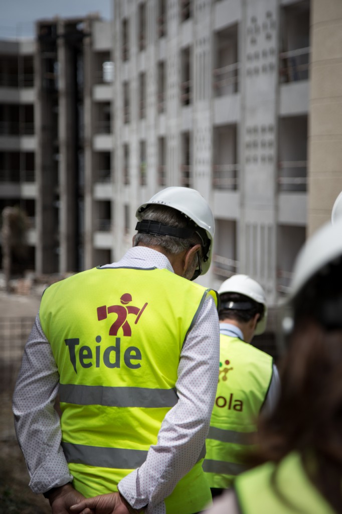 GF Hoteles recibe al alcalde de Adeje en las obras de GF Victoria