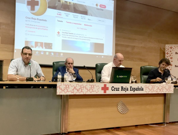 Un centenar de personas participan en las II Jornadas de Seguridad y Emergencias de Cruz Roja