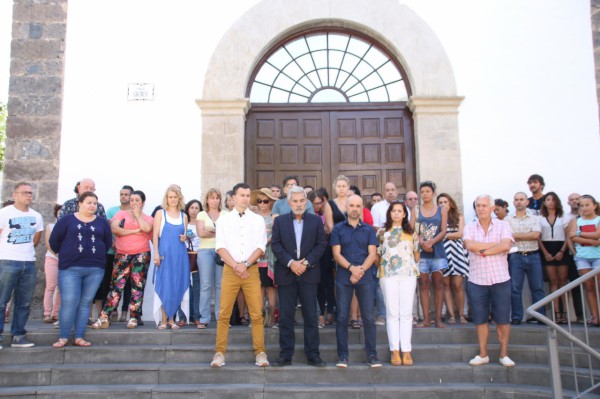 Adeje se suma a las concentraciones solidarias de toda España 