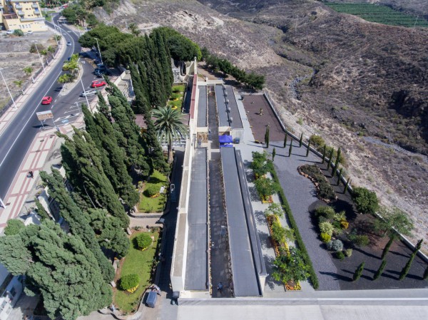  ​El Cementerio de Adeje se engalana con motivo del 