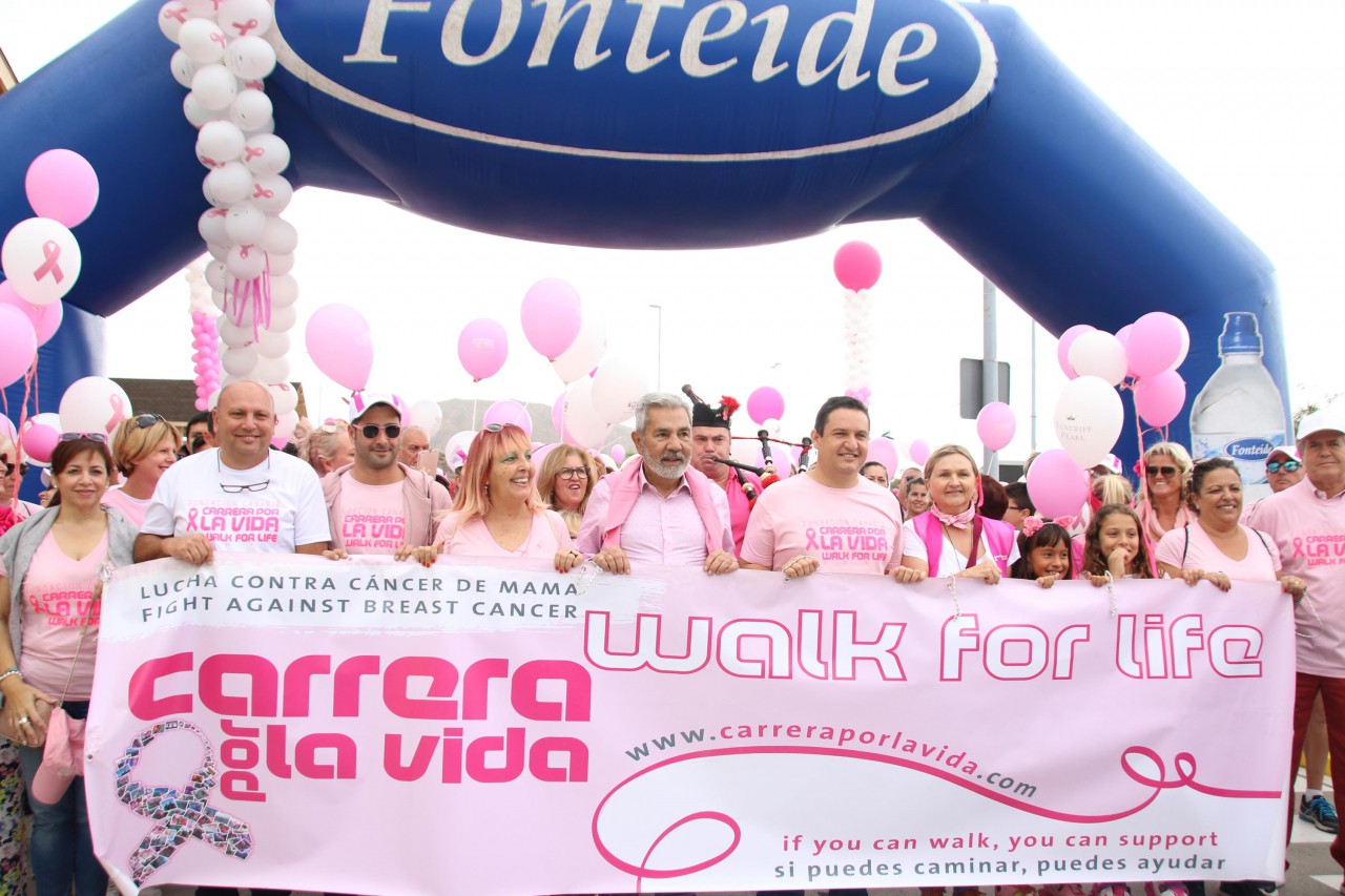 La XIII edición de la Carrera por la Vida supera su propio récord y marcha por Arona y Adeje contra el cáncer de mama