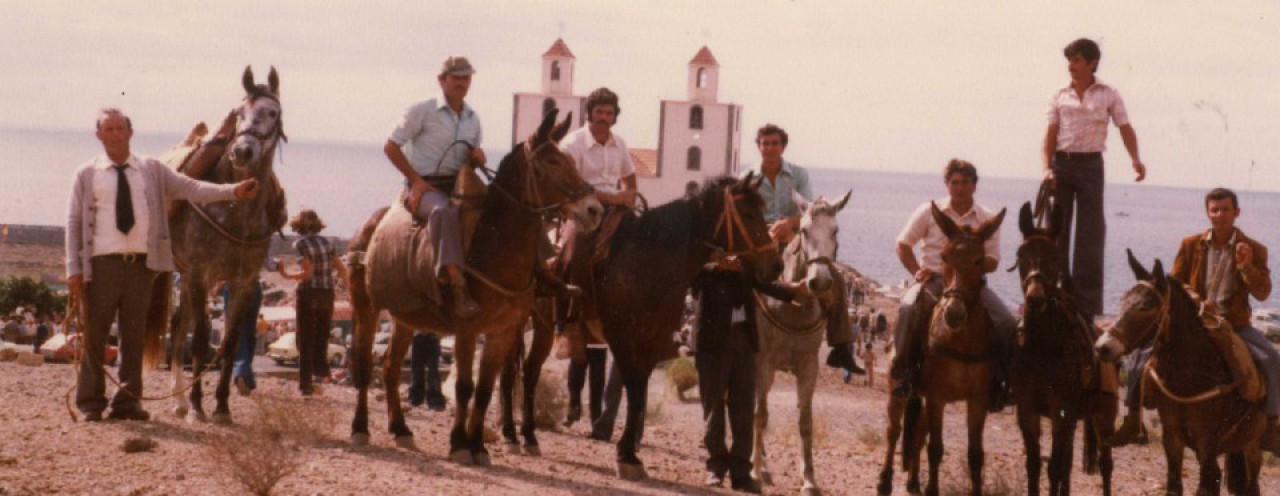 La biblioteca canaria acoge una exposición de fotografías históricas sobre San Sebastián 