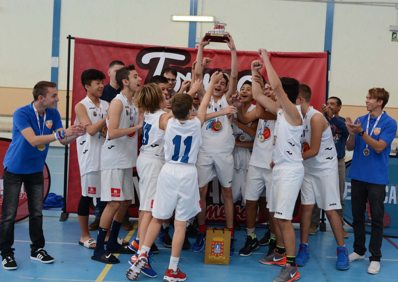 EMB Adeje y Villa de Tegueste, campeones del Torneo de baloncesto Infantil San Sebastián de La Gomera 