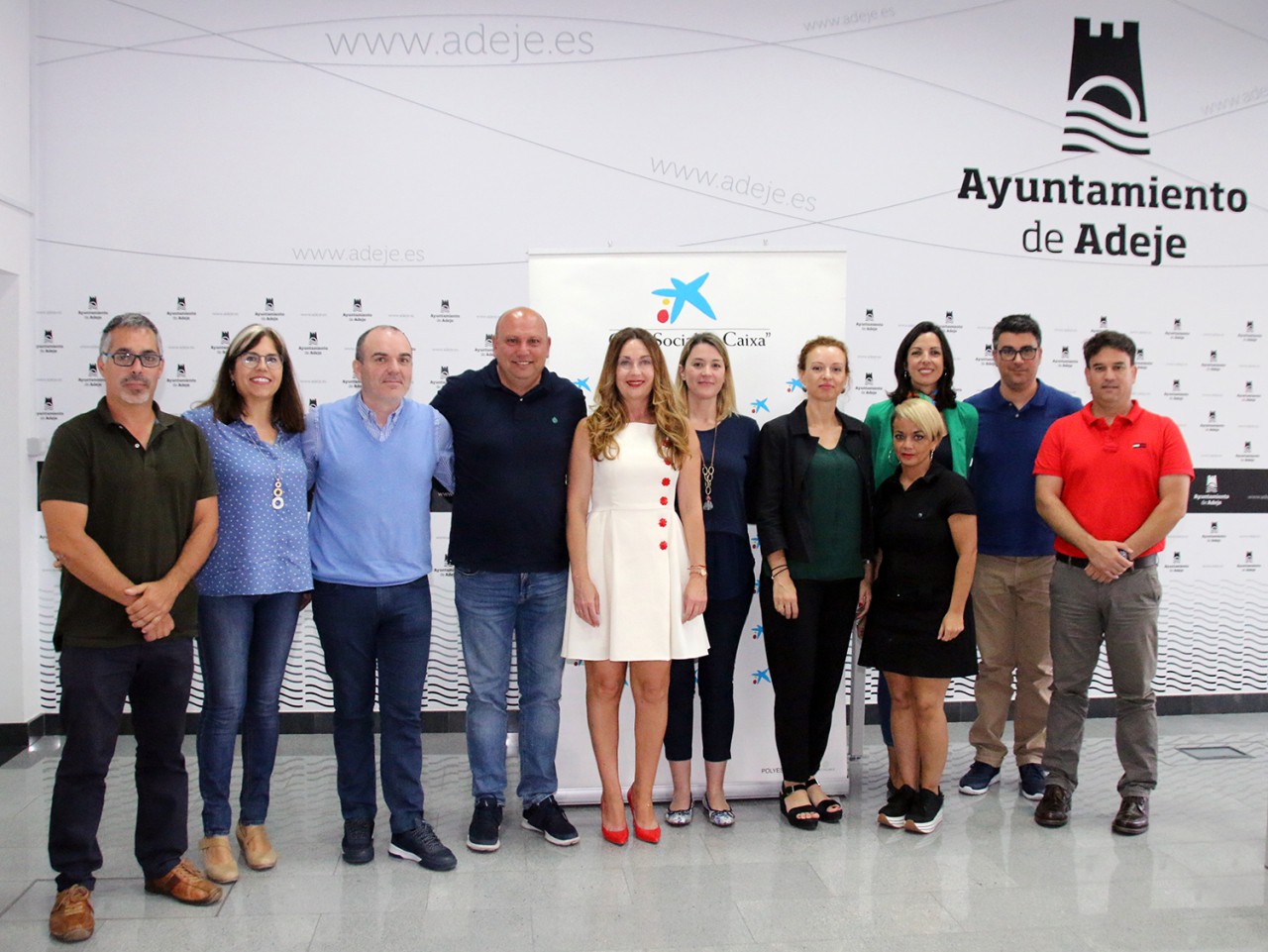 El ayuntamiento de Adeje invierte más de dos millones de euros este curso en los colegios e institutos