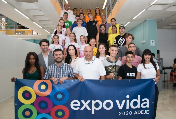 ExpoVida, patrocinador de la UVA, reconoce el triunfo de deportistas de Adeje