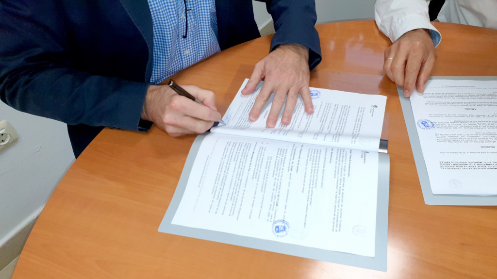 El Ayuntamiento de Adeje y Mensajeros por la Paz firman un convenio para la inserción laboral de personas en exclusión social