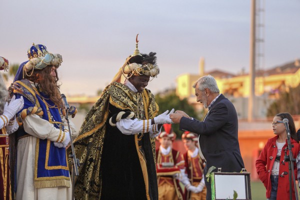 Multitudinaria recepción a Melchor, Gaspar y Baltasar en Adeje