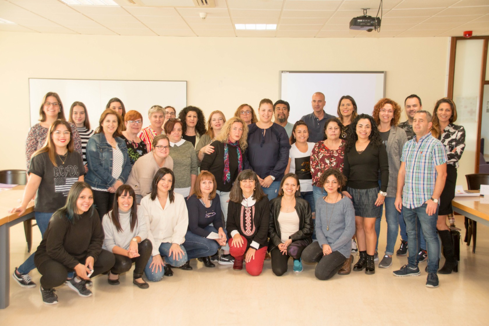 La II Escuela de Igualdad de Adeje arranca doblando las previsiones de inscripción