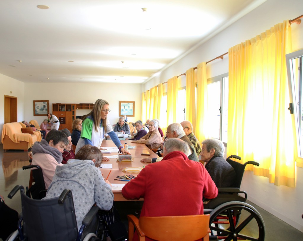 La Fundación CLC World dona mobiliario a la Residencia y Centro de Mayores de Adeje