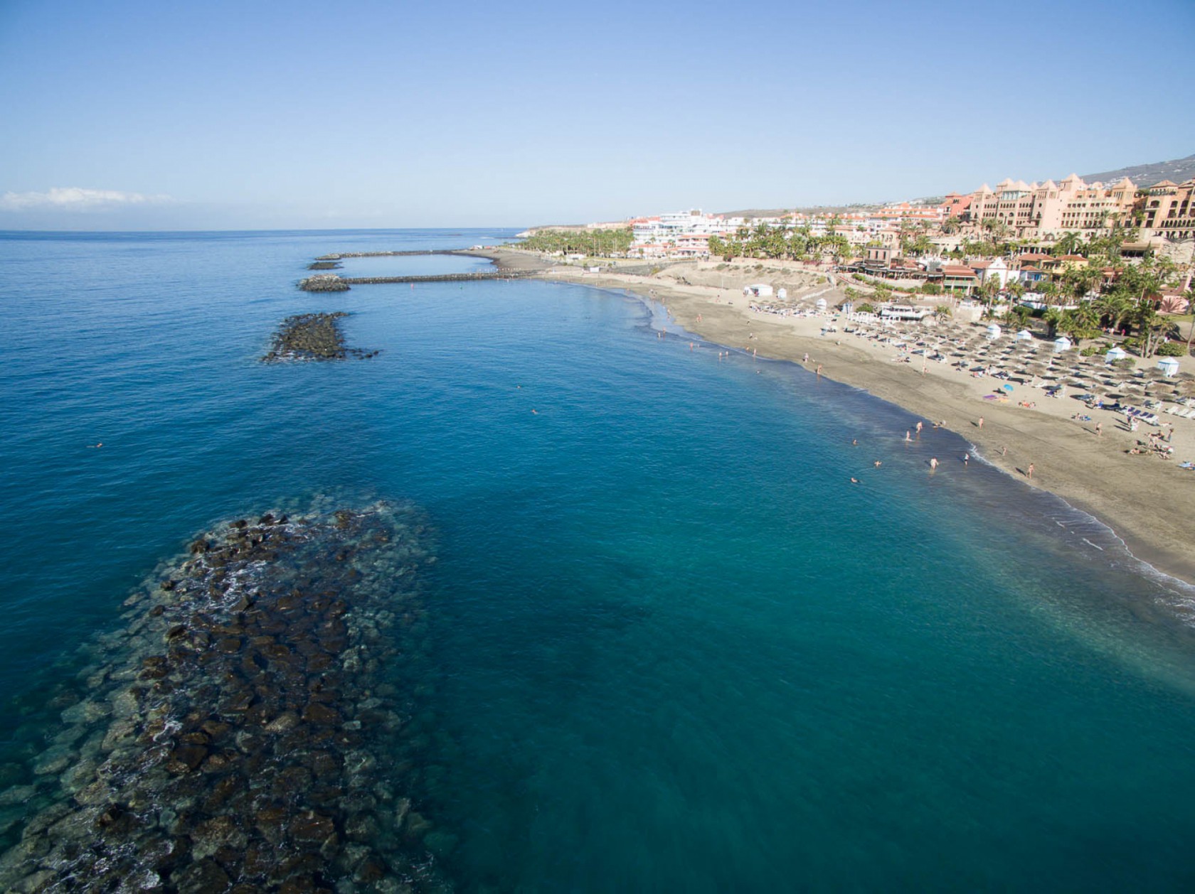 La playa del Duque es elegida como la mejor playa de Tenerife