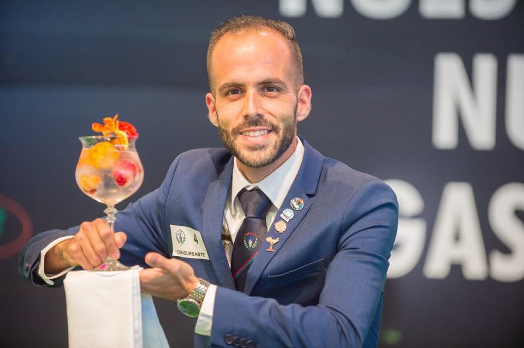 Oliver Alberto Alayón, ganador del XIV Certamen de Coctelería Costa Adeje en categoría Barman