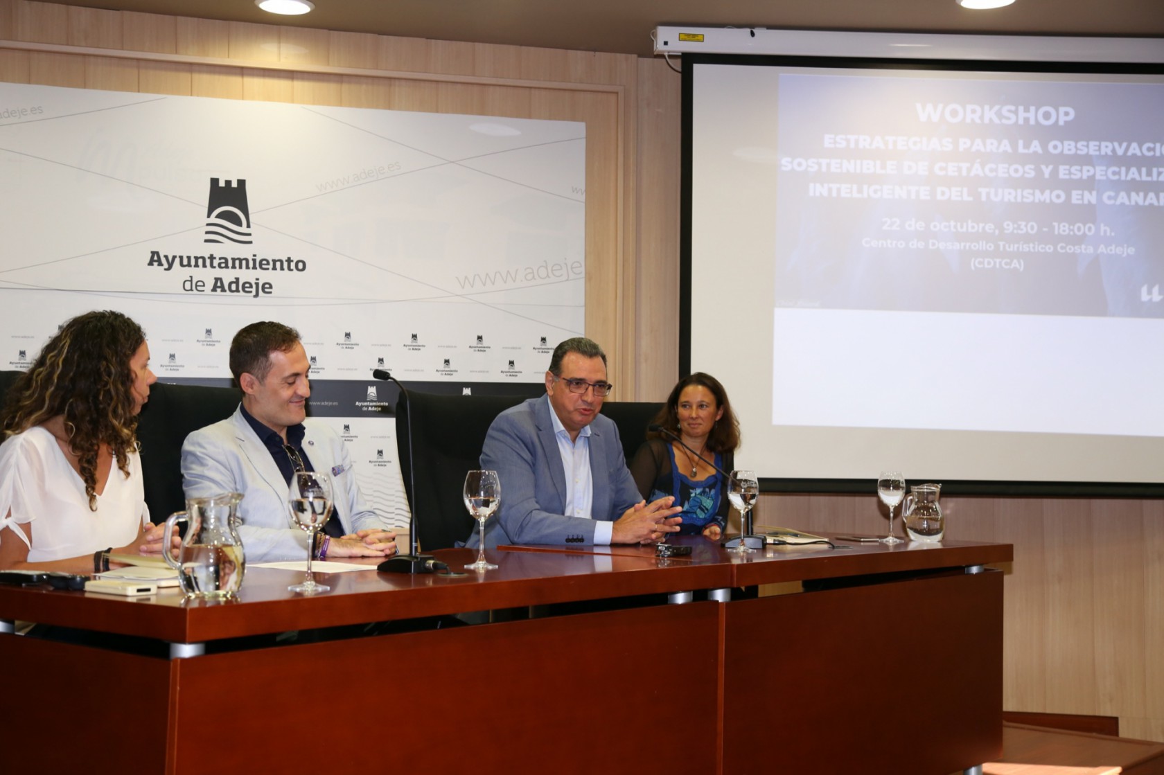 Adeje acoge un workshop sobre las estrategias para la observación sostenible de cetáceos