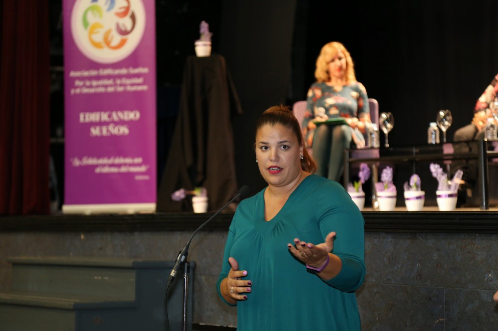 Los testimonios de las mujeres valientes centran el II Fórum de Asociaciones de Mujeres de la Comarca del Sur de Tenerife