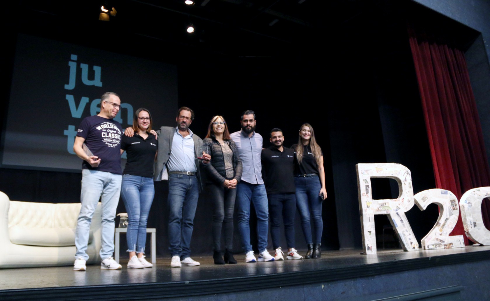 La concejalía de Juventud adejera presenta el proyecto "Recréate 2020"
