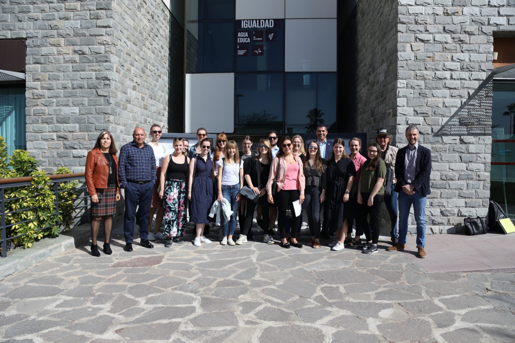 Una delegación de estudiantes de postgrado de Alemania visita Costa Adeje