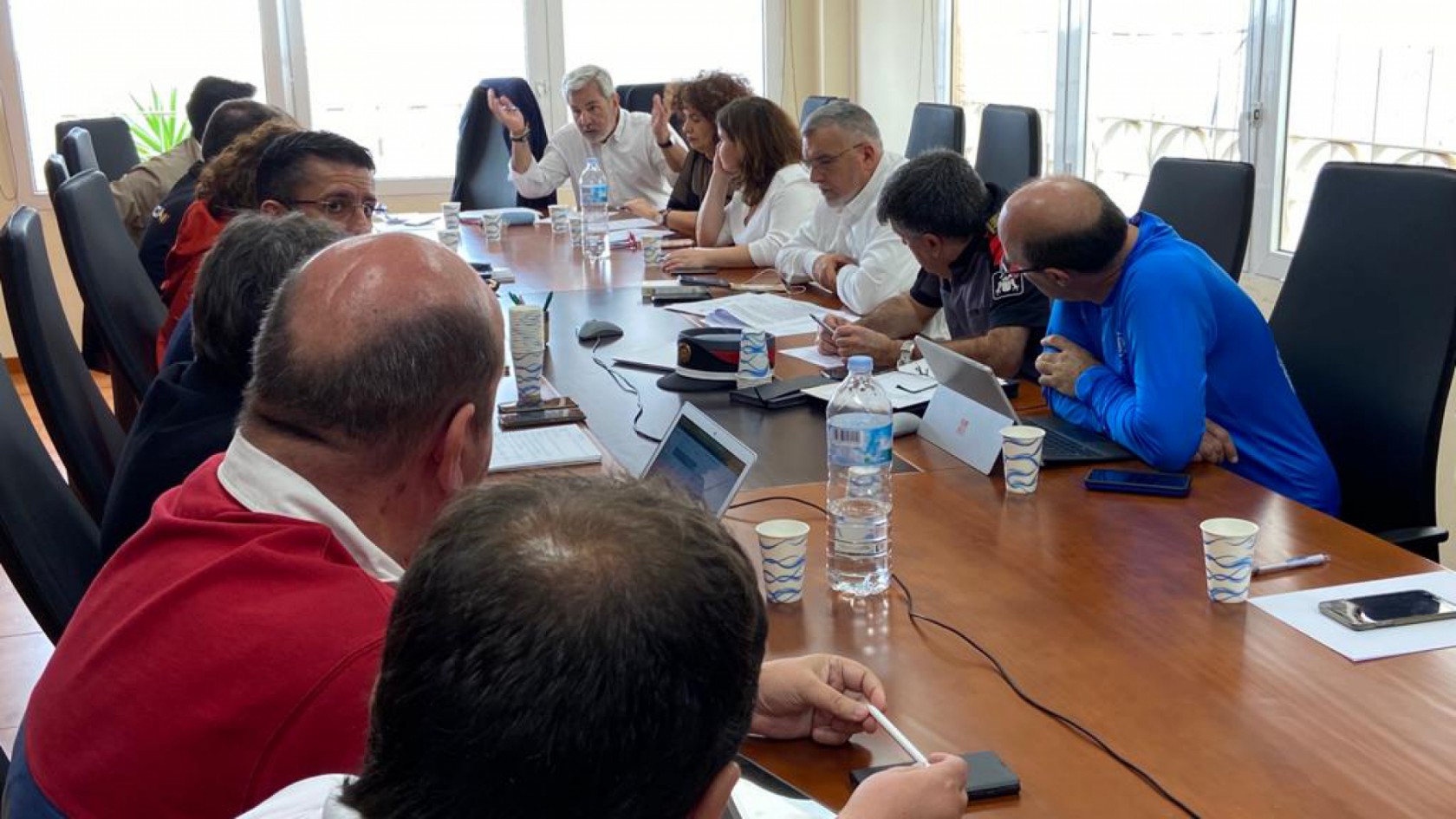 El Comité Ejecutivo se reúne para explicar y analizar las medidas a tomar con respecto al nuevo caso de Coronavirus