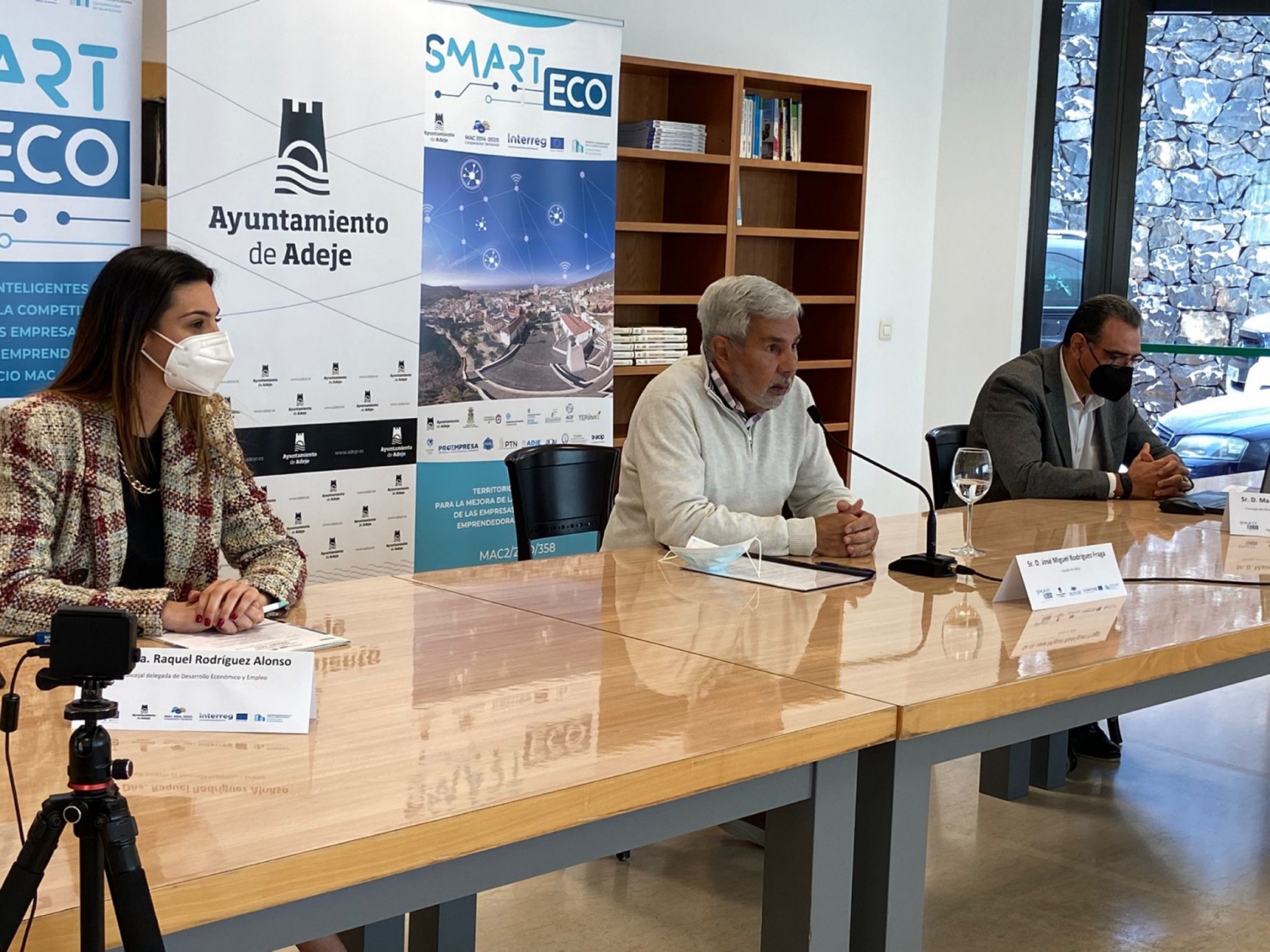 El seminario transnacional celebrado en Adeje reúne a un centenar de personas para tratar las subvenciones a las PYMES