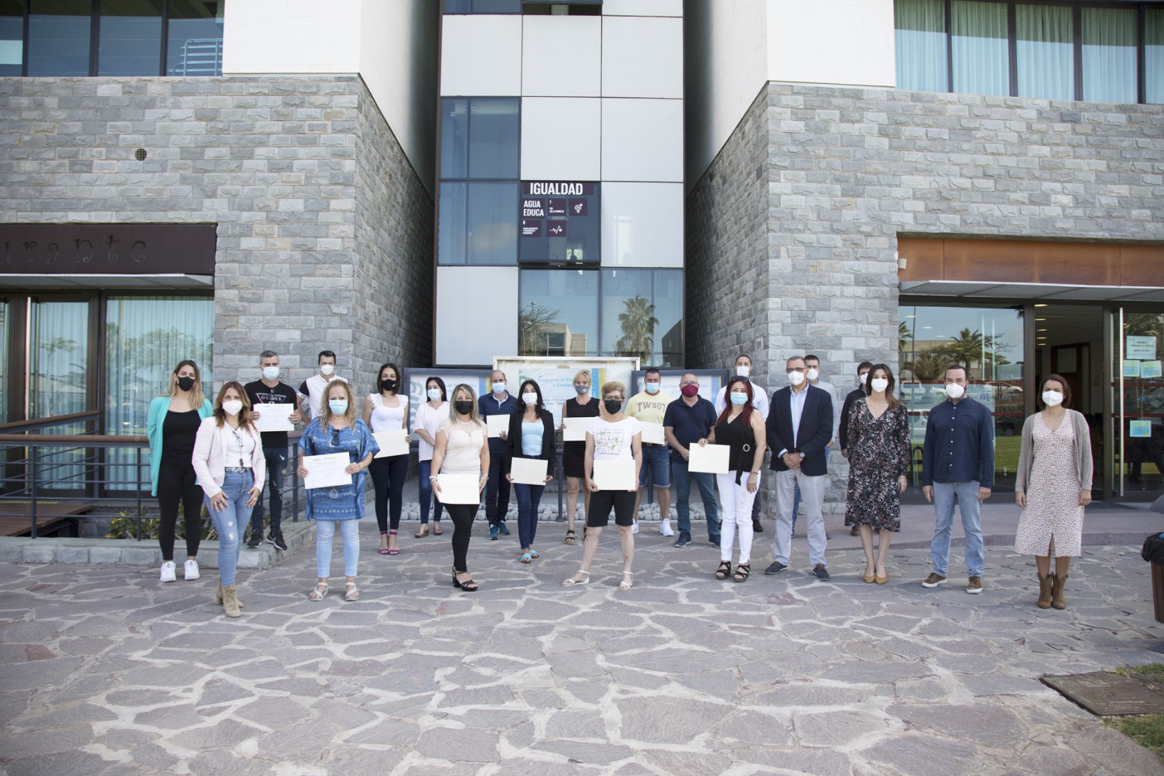 Las 15 personas del PFAE Barest finalizan el convenio y reciben su certificado de profesionalidad