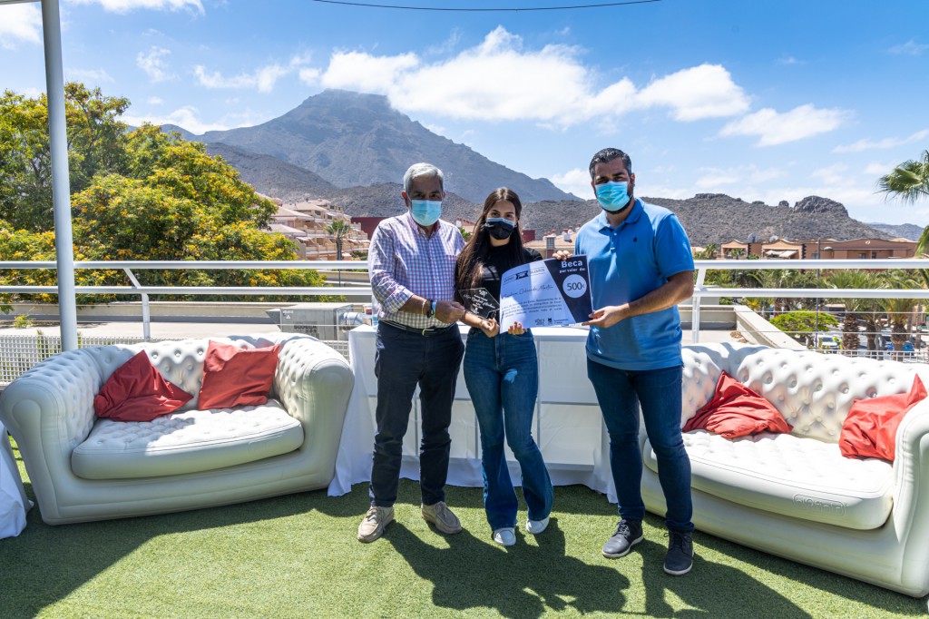 El alcalde entrega los premios Jóvenes Talentos