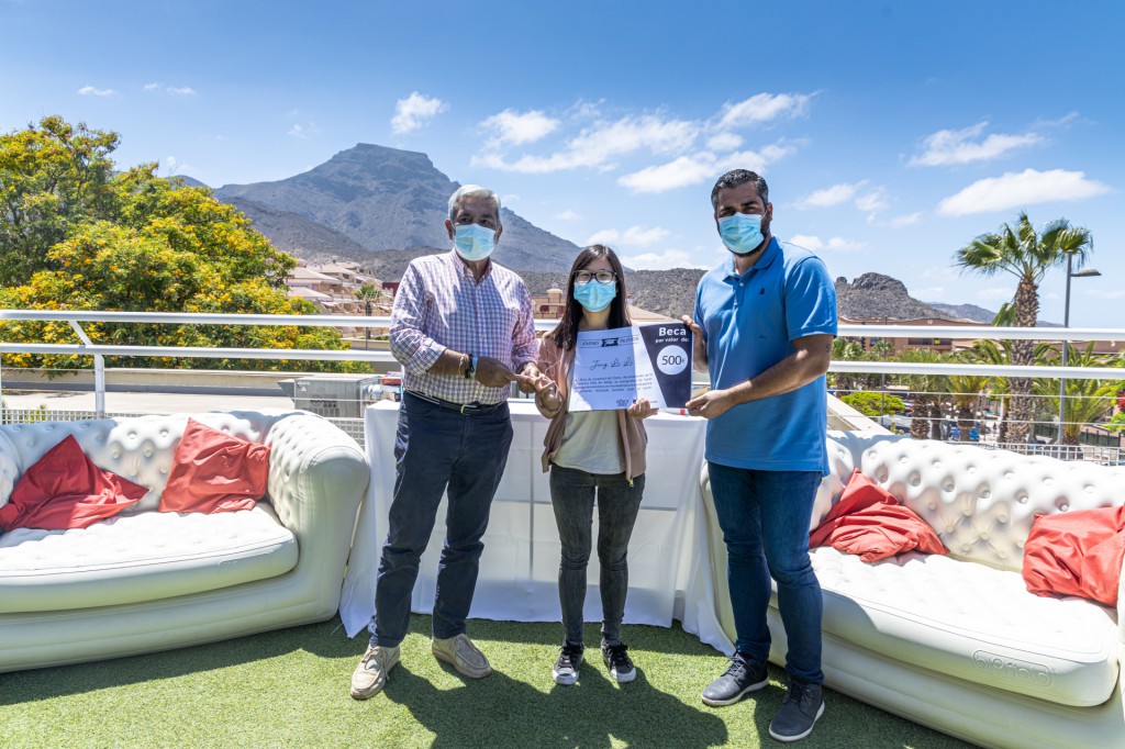 El alcalde entrega los premios Jóvenes Talentos