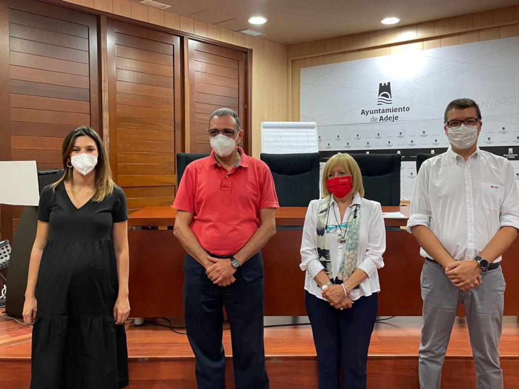 El Ayuntamiento y Cruz Roja firman un convenio par llevar a cabo el proyecto "Adeje Recuperación"