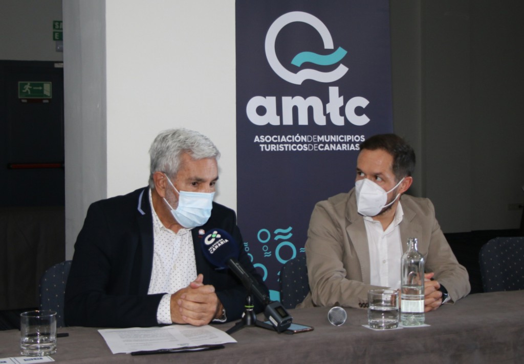 La AMT y la AMTC firman con el Cabildo de La Palma un protocolo de ayuda a los damnificados del volcán