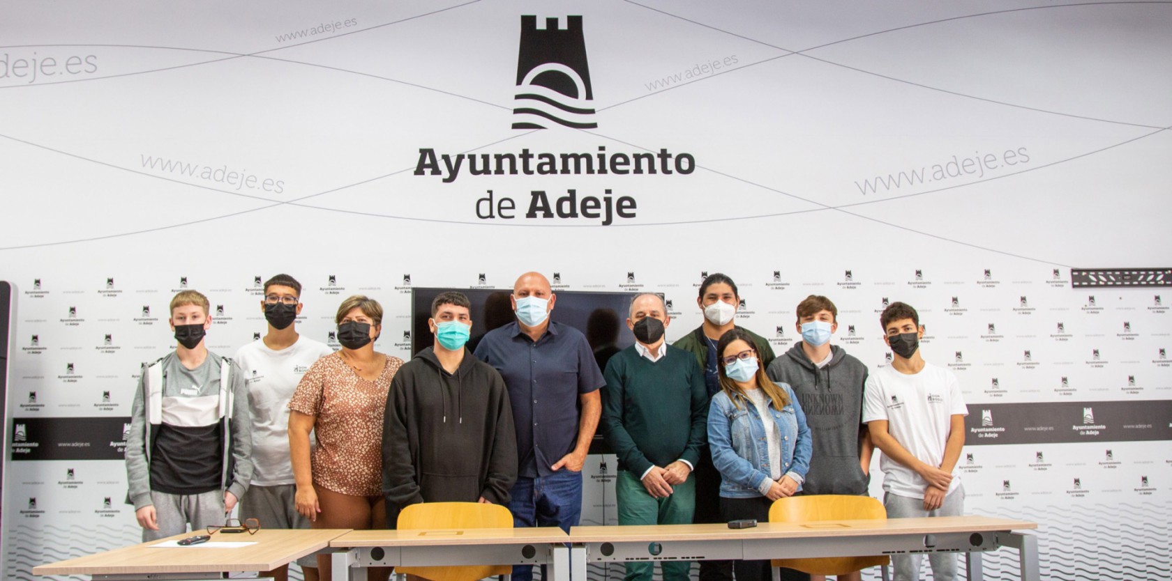 El alumnado de la Escuela de Segunda Oportunidad-Adeje E2O participa en el proyecto "Periodista por un día"