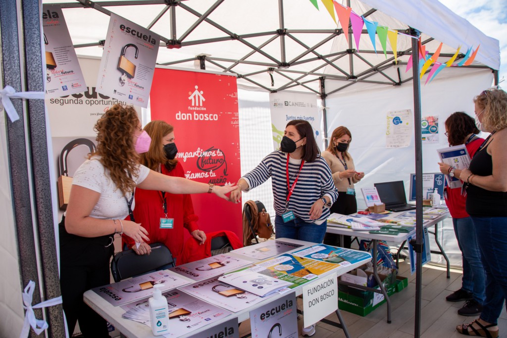 Más de 30 empresas se dan cita en la feria "Jobs Dating 2022"