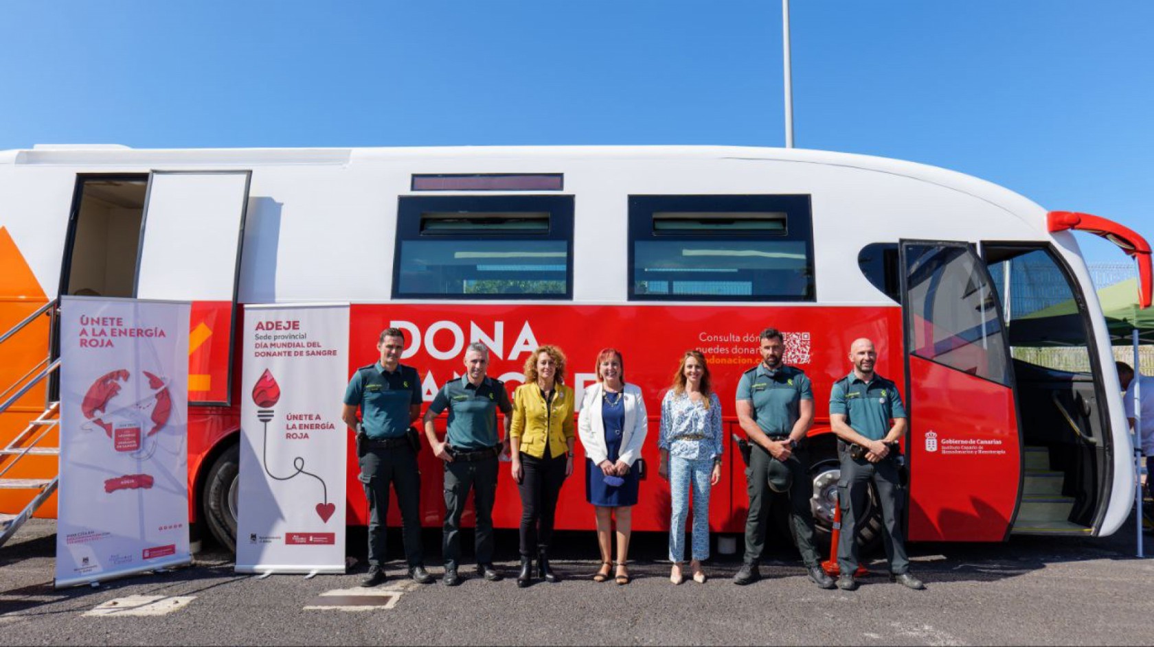 Los cuerpos de Seguridad de Adeje y el sector del taxi se suman a la campaña de donación de sangre.