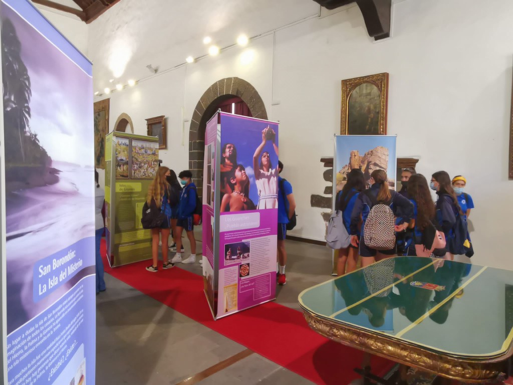 Los mitos y leyendas de Canarias reunidos en una exposición en Adeje