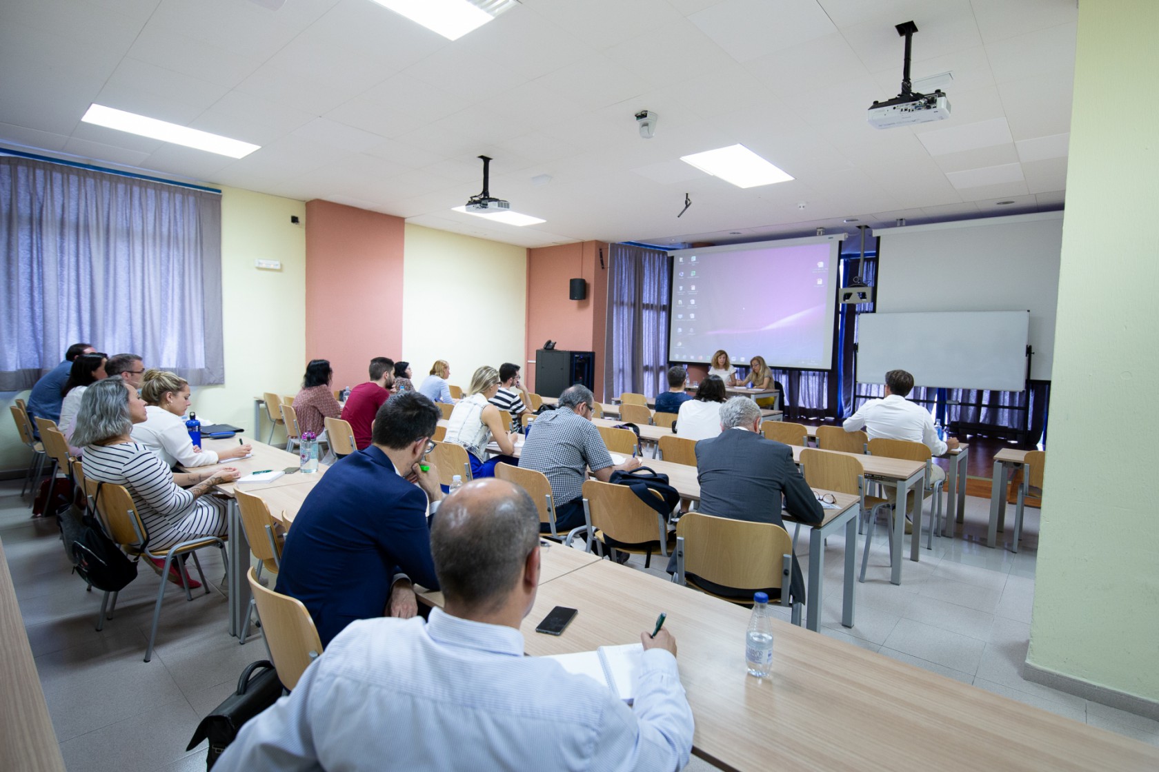 La Universidad de Verano de Adeje analiza las estrategias digitales para atraer al público milenial