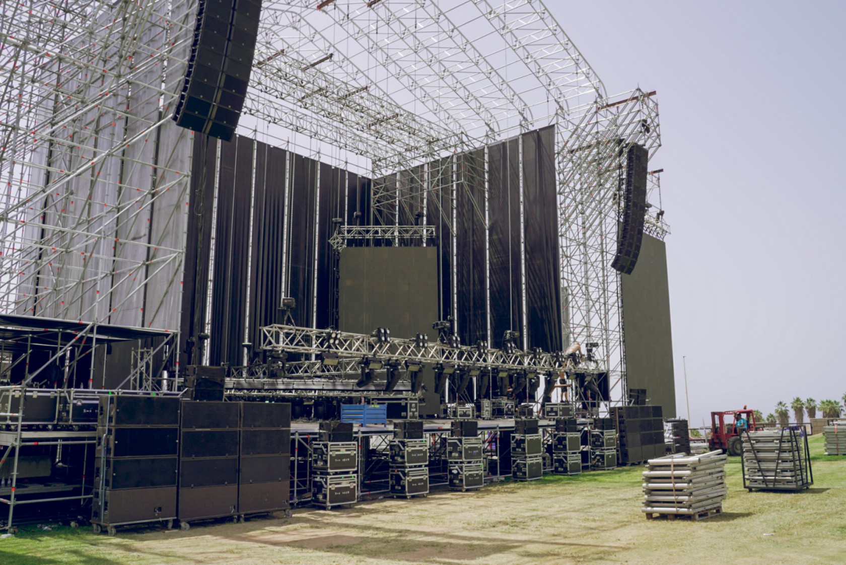 El campo de golf Costa Adeje perfila los últimos detalles para para recibir en unas horas a Alejandro Sanz