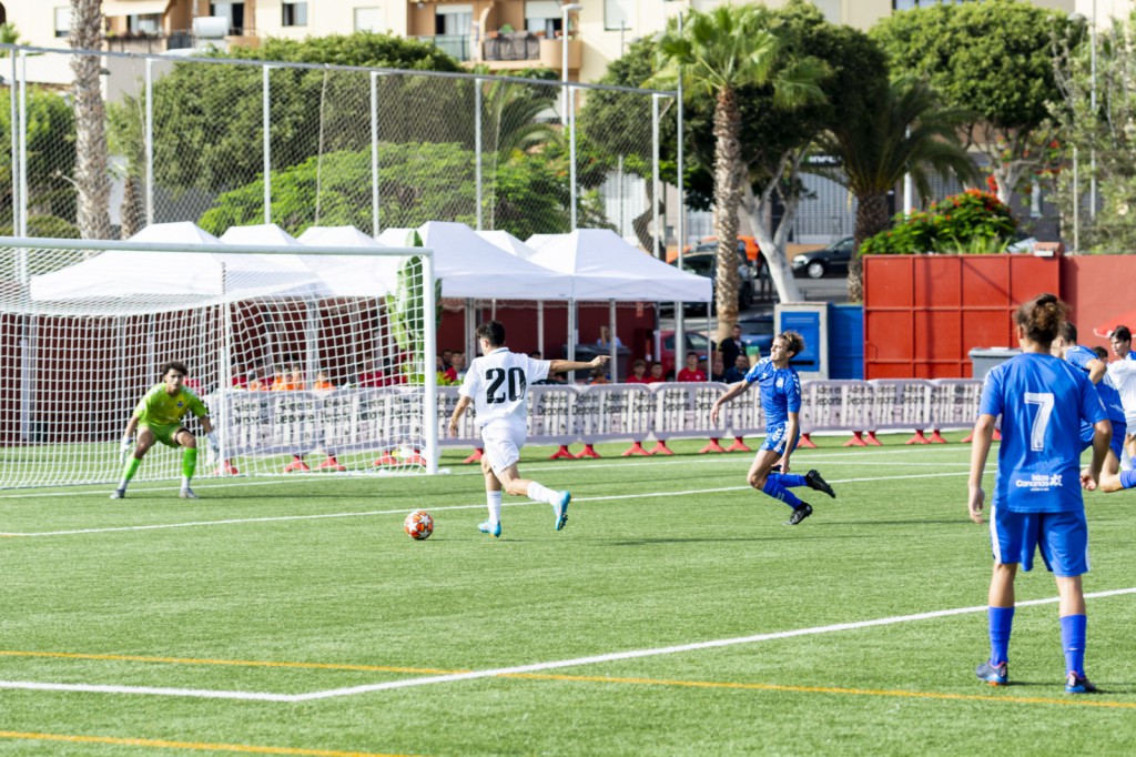UD Las Palmas-Real Madrid, gran final del XXVIII Torneo Juvenil Villa de Adeje
