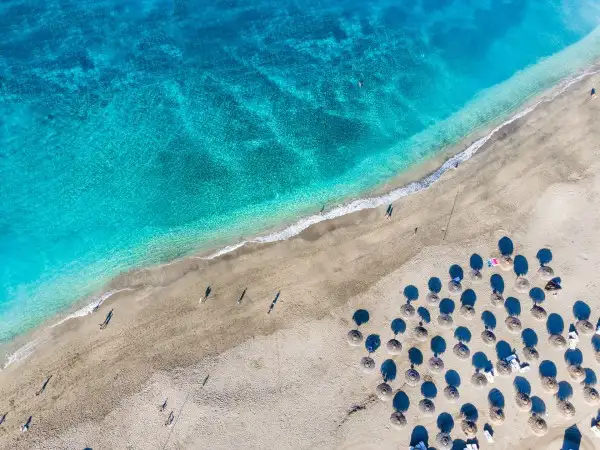  Los municipios de la AMT Sol y Playa reciben en los once primeros meses del año al 14,6% de los turistas del país 