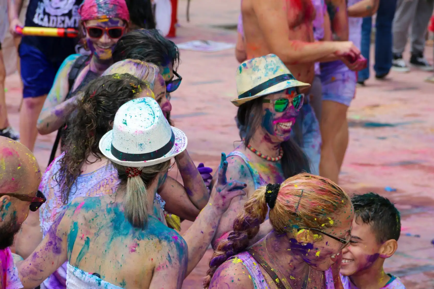 El "Holi" vuelve a Adeje
