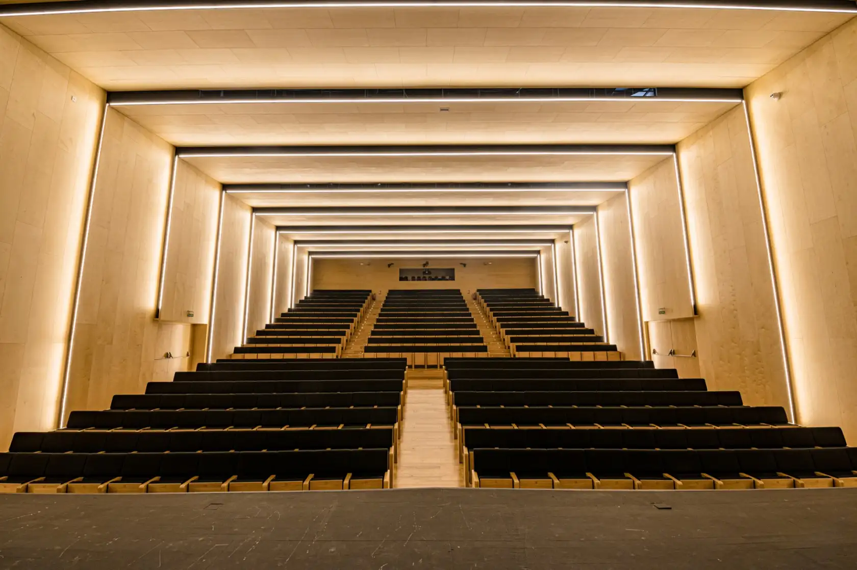 Humor, música y magia, las propuestas del Auditorio de Adeje para los meses de abril y mayo