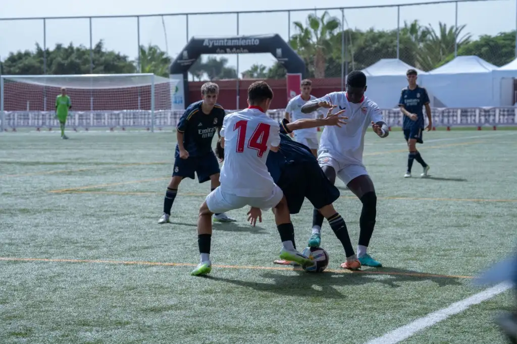 Olympique de Marsella y Real Madrid disputarán la final del Torneo Juvenil Villa de Adeje