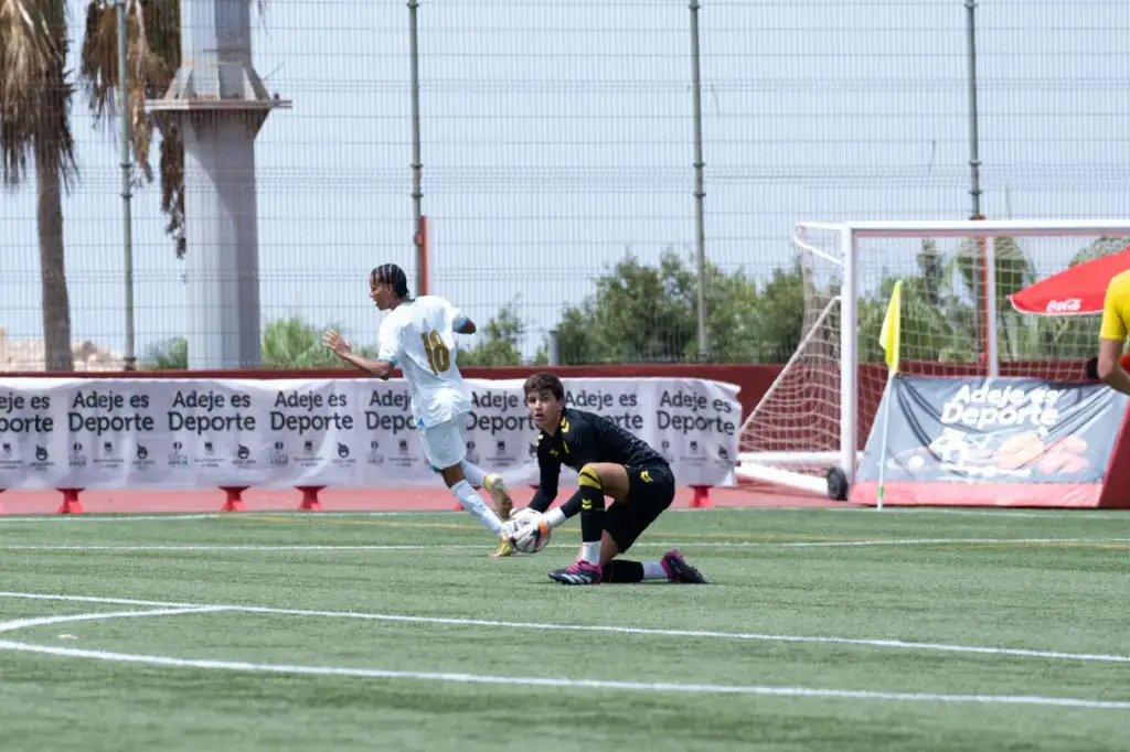 Olympique de Marsella y Real Madrid disputarán la final del Torneo Juvenil Villa de Adeje