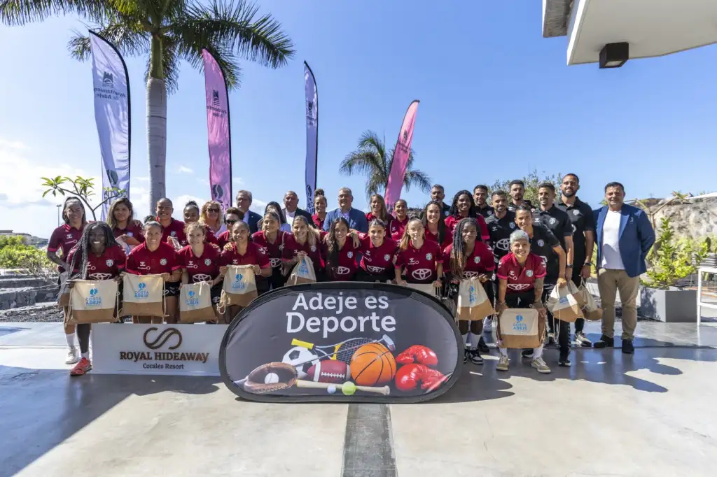 Acuerdo histórico entre la UD Tenerife Egatesa y el Ayuntamiento para traer el club al municipio y denominarse Costa Adeje
