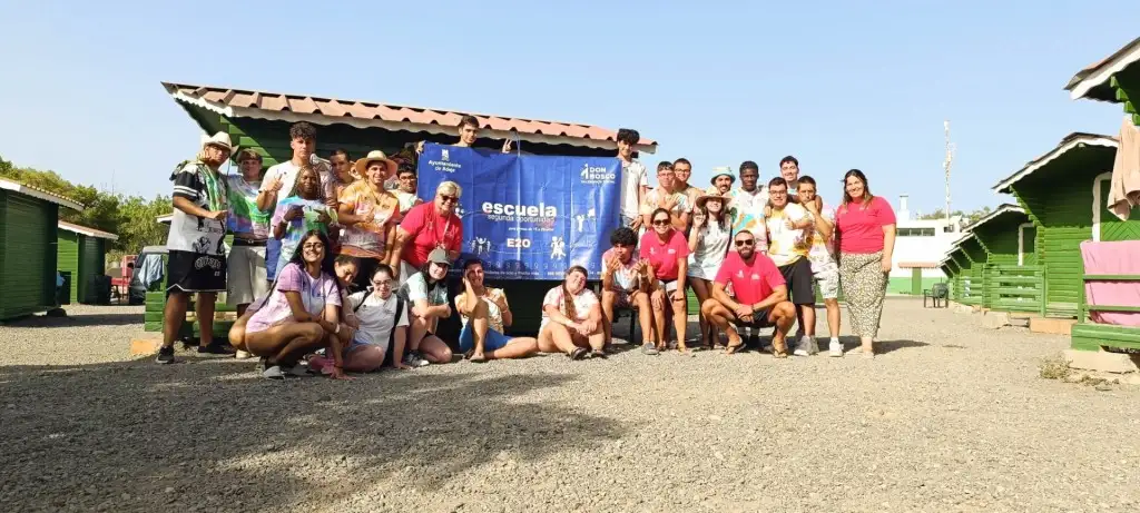 El campamento de verano "Agüita 24" de la Escuela de Segunda Oportunidad de Adeje culmina con éxito