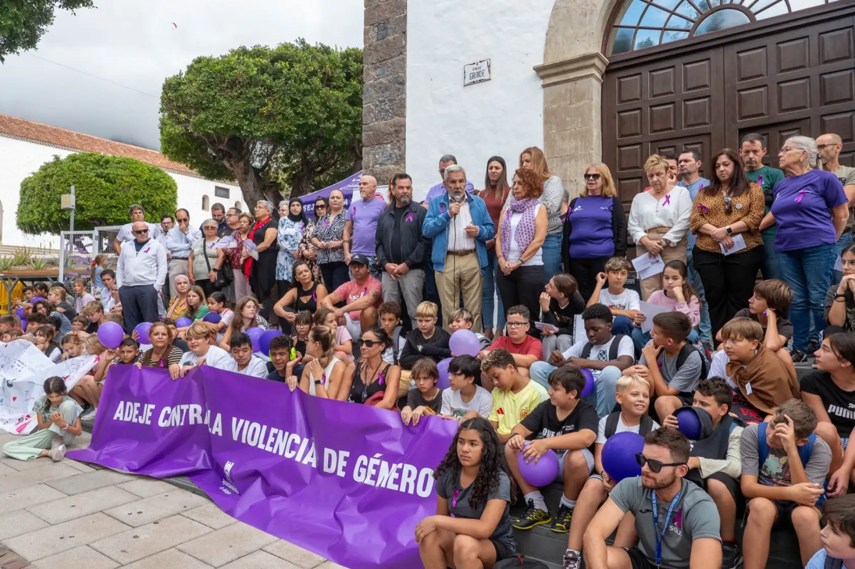 Adeje reafirma su compromiso en la lucha contra la violencia de género