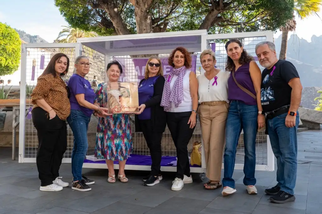 Adeje reafirma su compromiso en la lucha contra la violencia de género